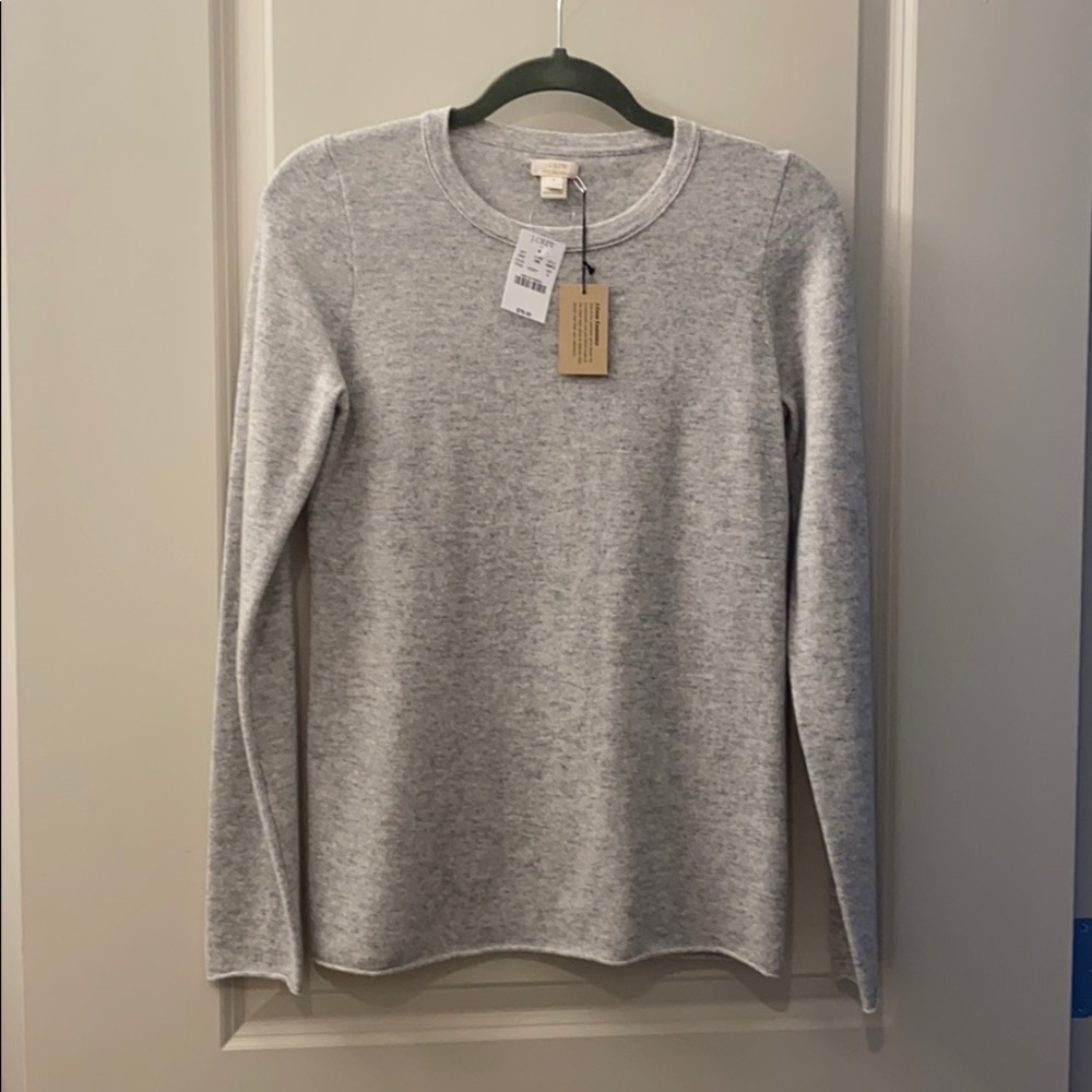 Classic Cashmere Crewneck Sweater